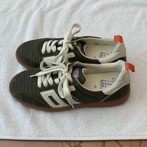 Back 70 Olive Green Retro Sneakers with Cream Accents